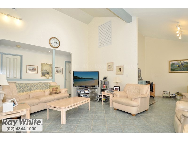 111 Bronzewing Drive, Erina NSW 2250