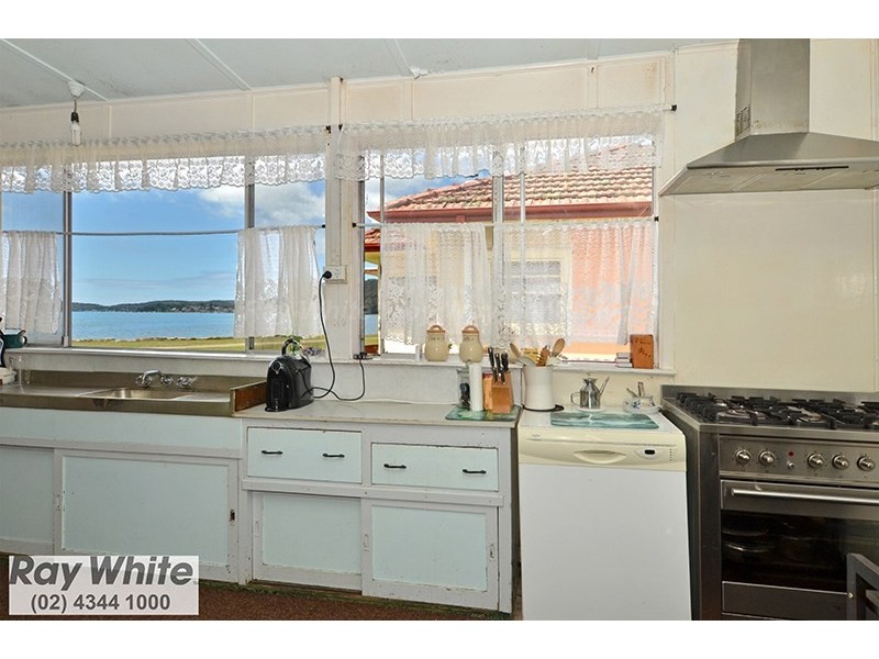 166 North Burge Road, Woy Woy NSW 2256