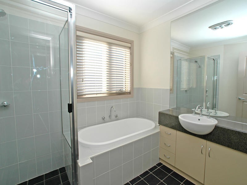 3 19-23 Warrigal Street, Blackwall NSW 2256