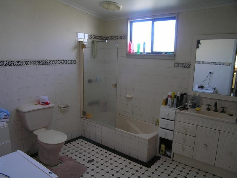 374 Ocean Beach Road, Umina Beach NSW 2257