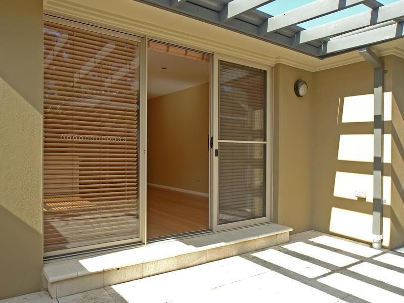 2/6 Wallaby Street, Blackwall NSW 2256