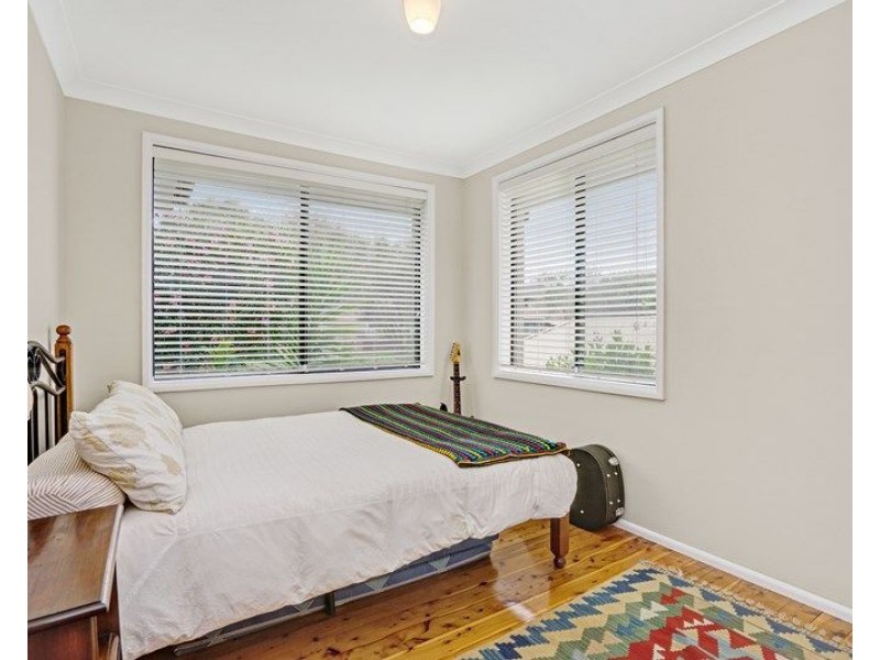 8 Billabong Street, Woy Woy NSW 2256