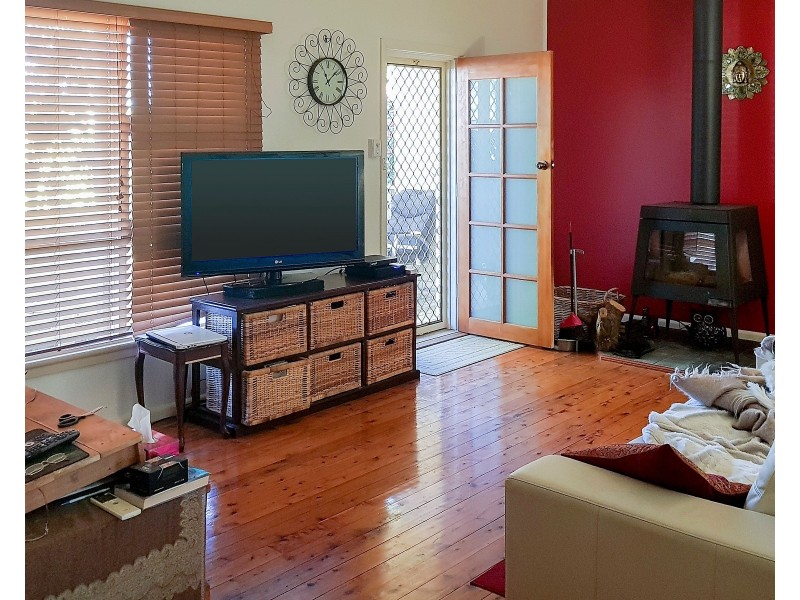 21 McMasters Road, Woy Woy NSW 2256