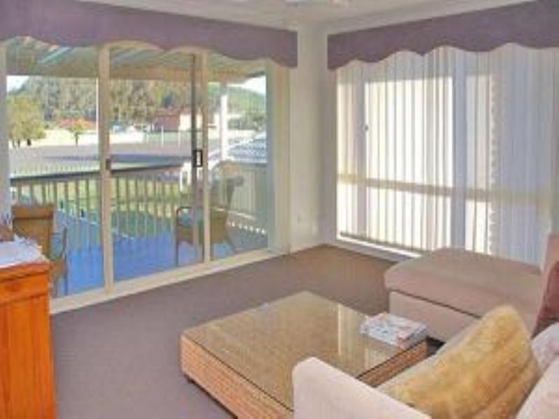 70 Broken Bay Road, Ettalong Beach NSW 2257