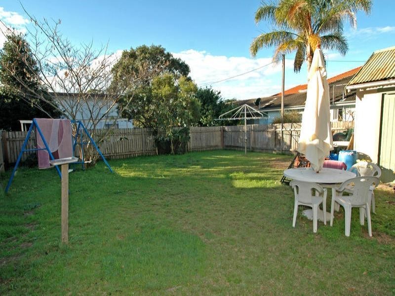 223 Ocean View Road, Ettalong Beach NSW 2257