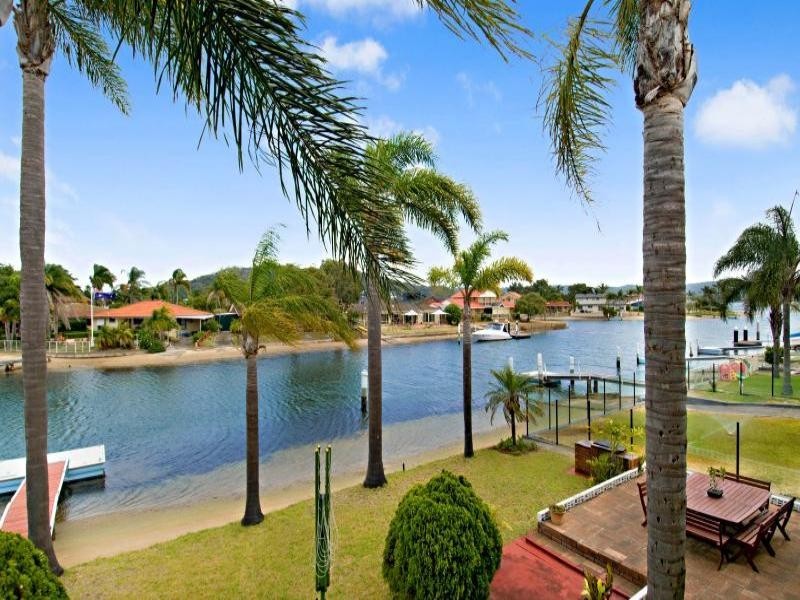 70 Helmsman Boulevard, St Huberts Island NSW 2257