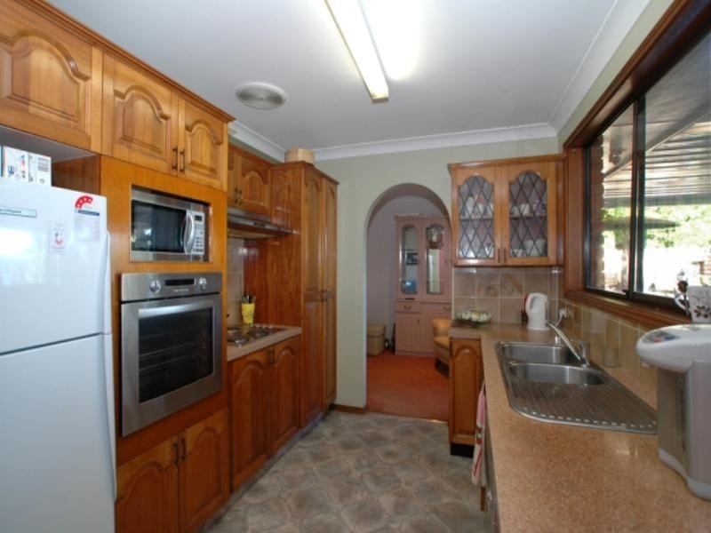 2 Daley Avenue, Daleys Point NSW 2257