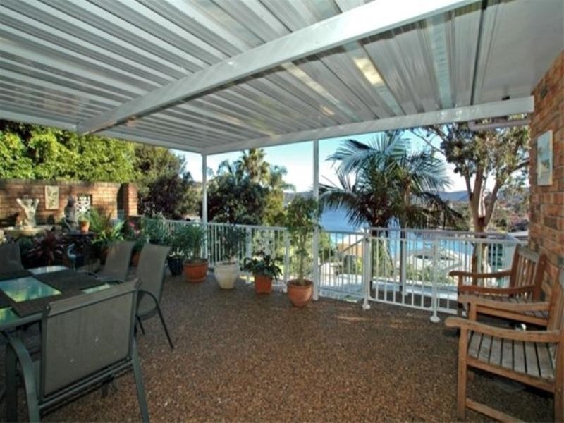 2 Daley Avenue, Daleys Point NSW 2257