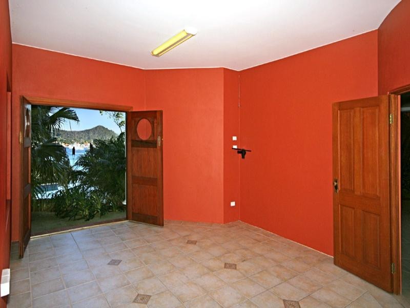 96 Daley Avenue, Daleys Point NSW 2257