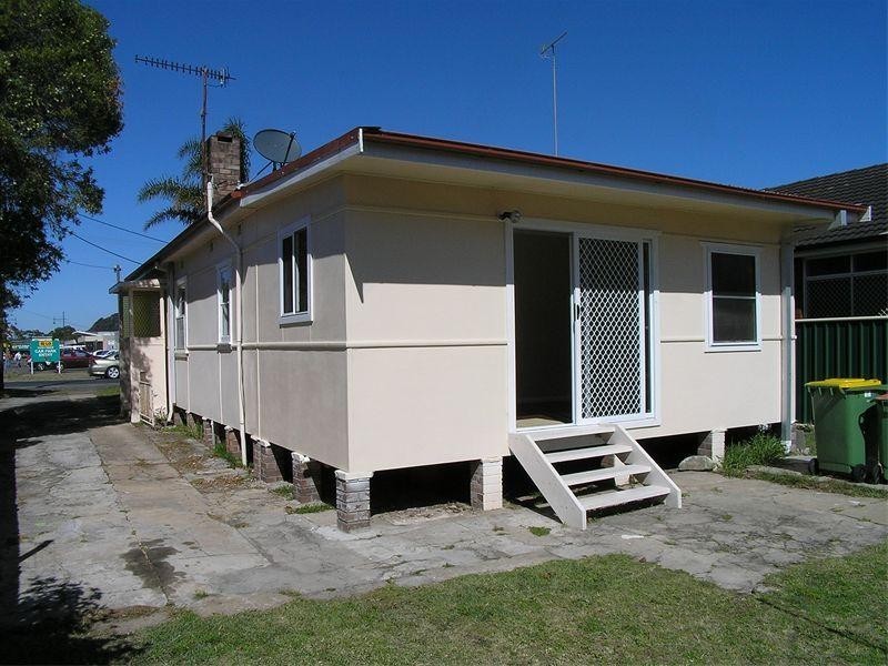 39 Wellington Street, Umina Beach NSW 2257