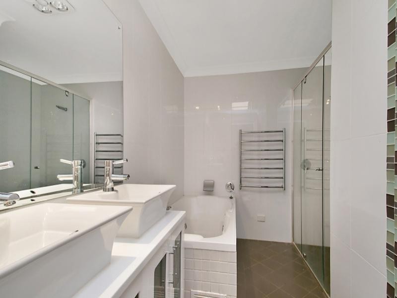 10 Salacia Close, St Huberts Island NSW 2257