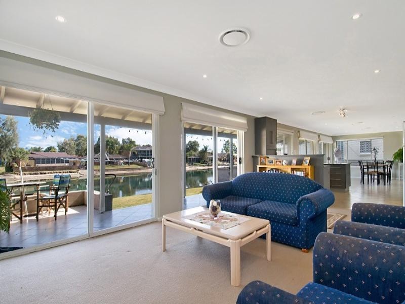 10 Salacia Close, St Huberts Island NSW 2257