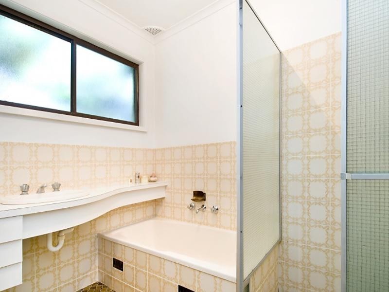 3 Namatjira Drive, Macmasters Beach NSW 2251