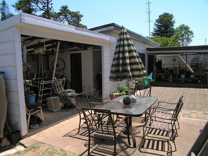 4 Gross Avenue, Umina Beach NSW 2257