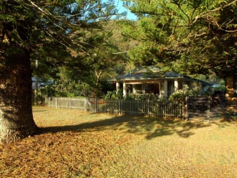 12 Patonga Street, Patonga NSW 2256