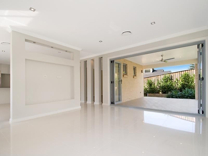 18 Figtree Bay Drive, Kincumber NSW 2251