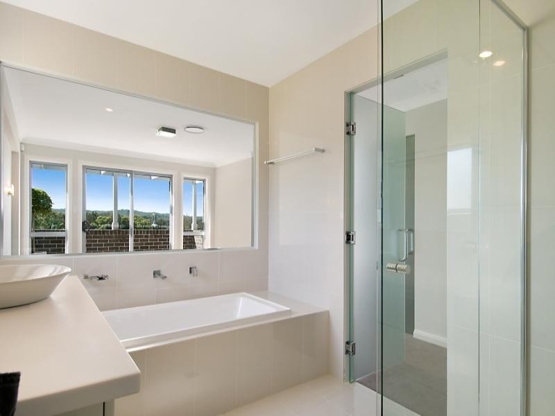 18 Figtree Bay Drive, Kincumber NSW 2251