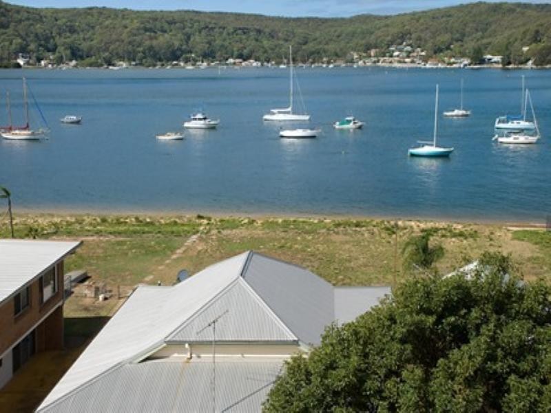 352 Booker Bay Road, Booker Bay NSW 2257