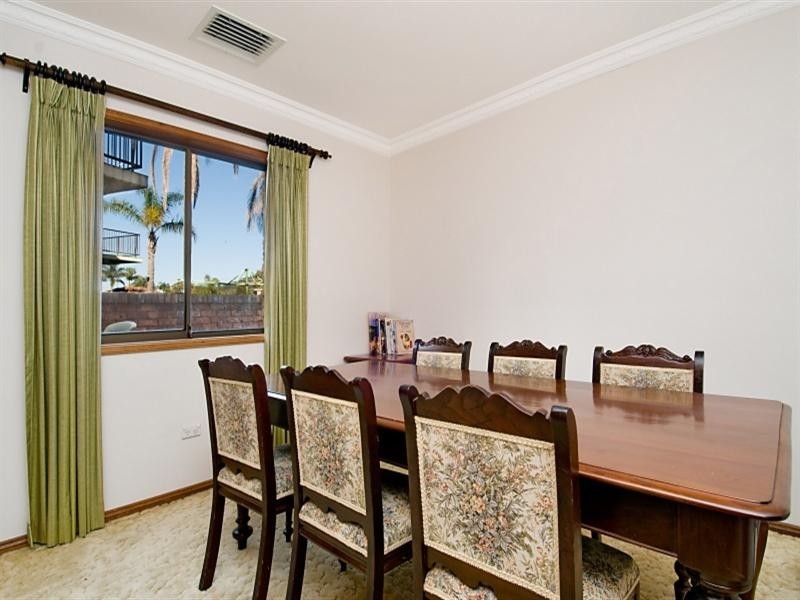 13 Long Arm Parade, St Huberts Island NSW 2257