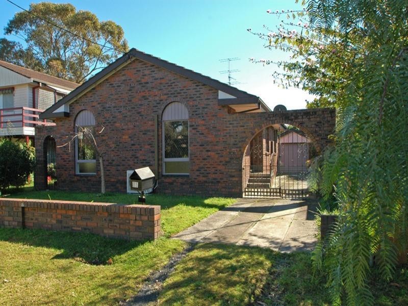 81 Mackenzie Avenue, Woy Woy NSW 2256