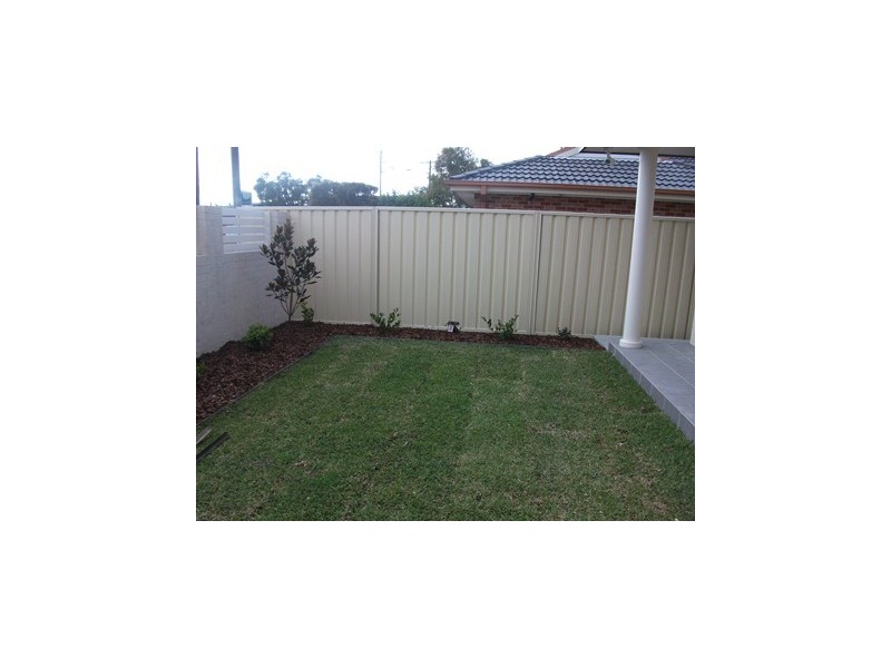 2/69 Rawson Road, Woy Woy NSW 2256