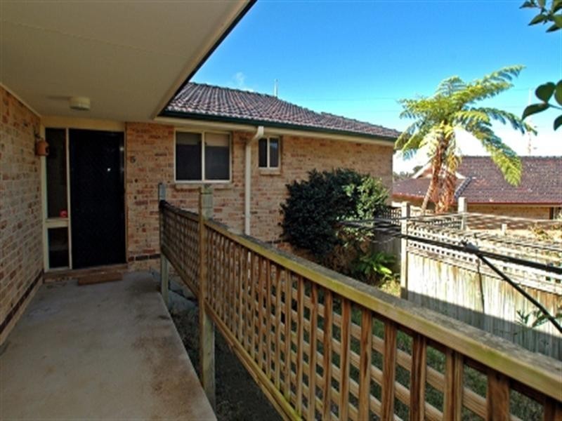 5/2 Shoalhaven Drive, Woy Woy NSW 2256