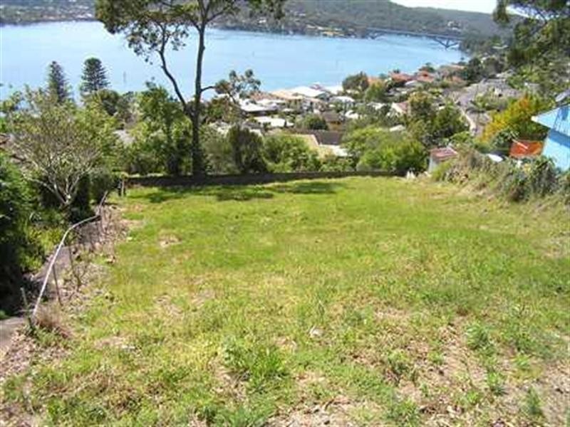 33 Bayview Crescent, Blackwall NSW 2256