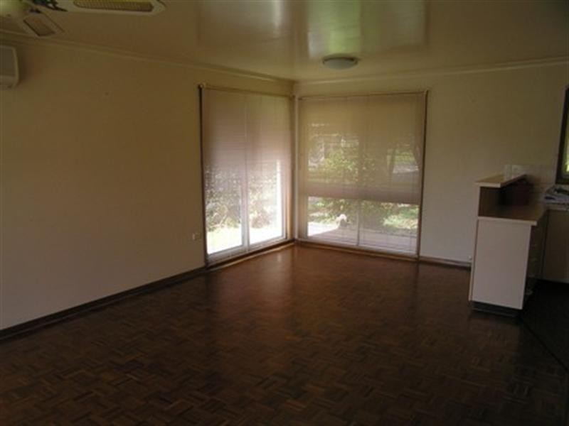 8 Daley Avenue, Daleys Point NSW 2257