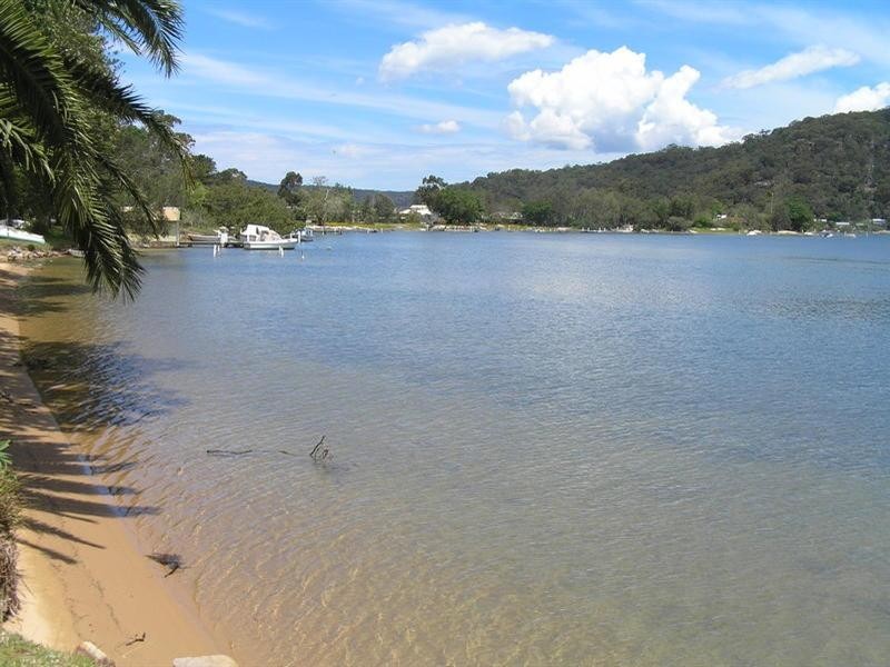 70 Jacaranda Avenue, Patonga NSW 2256