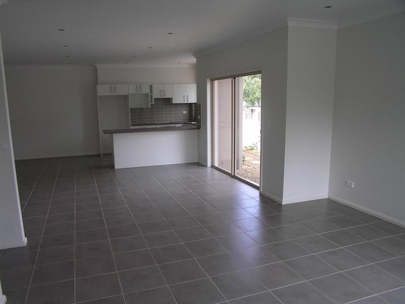 1/8 Warrigal Street, Blackwall NSW 2256