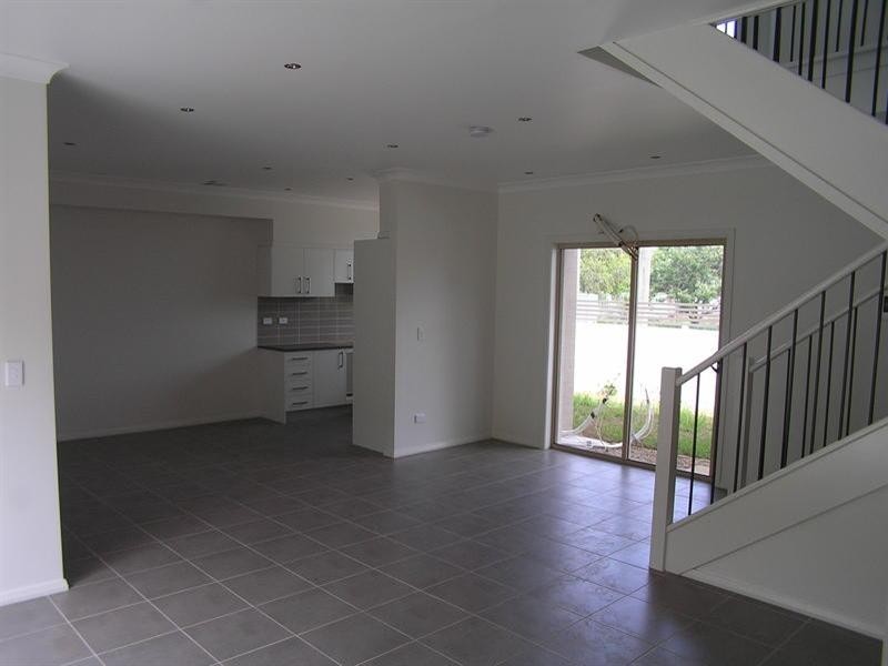 2/8 Warrigal Street, Blackwall NSW 2256