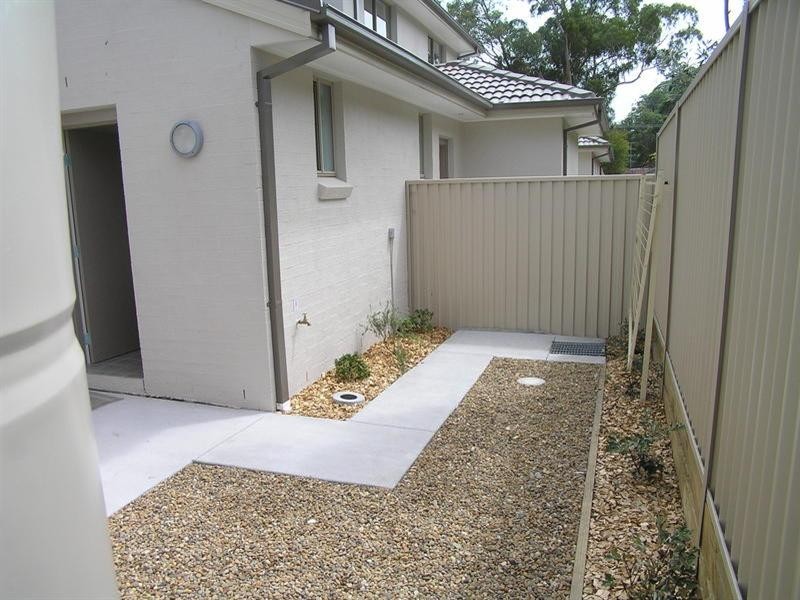 2/8 Warrigal Street, Blackwall NSW 2256