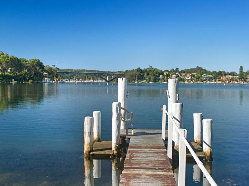 9 CUTTLEFISH Parade, St Huberts Island NSW 2257