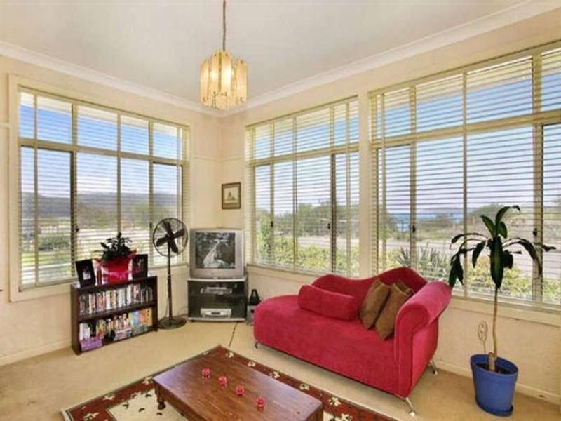 140 The Esplanade, Umina Beach NSW 2257