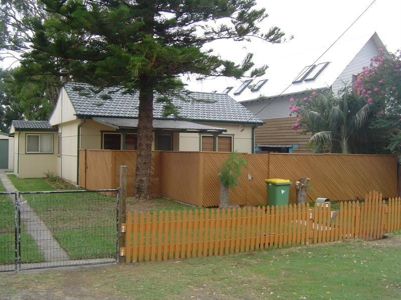 30 Walford Street, Woy Woy NSW 2256