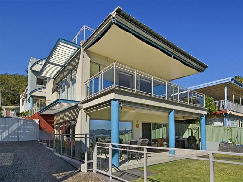 11 Empire Bay Drive, Daleys Point NSW 2257