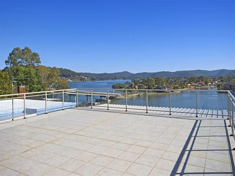 11 Empire Bay Drive, Daleys Point NSW 2257