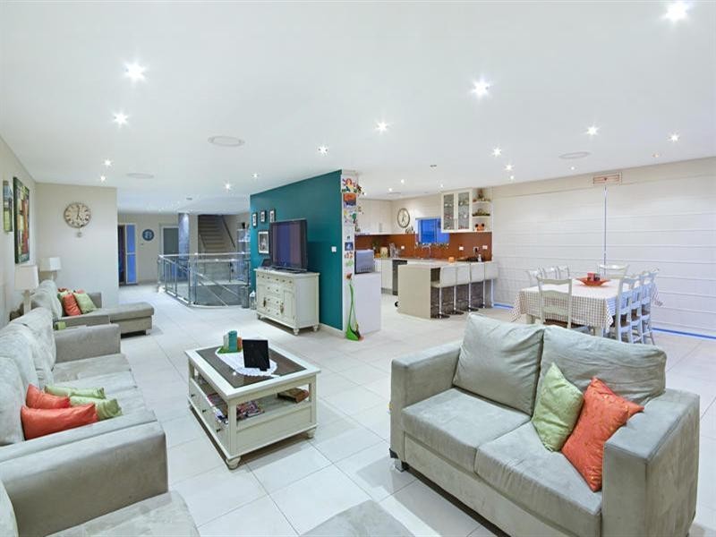 11 Empire Bay Drive, Daleys Point NSW 2257