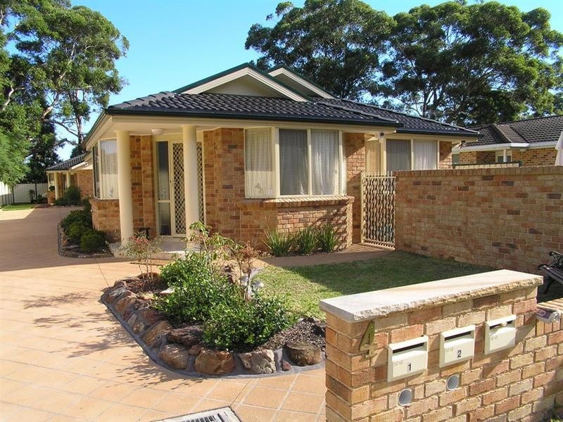 2/4 Hood Street, Booker Bay NSW 2257