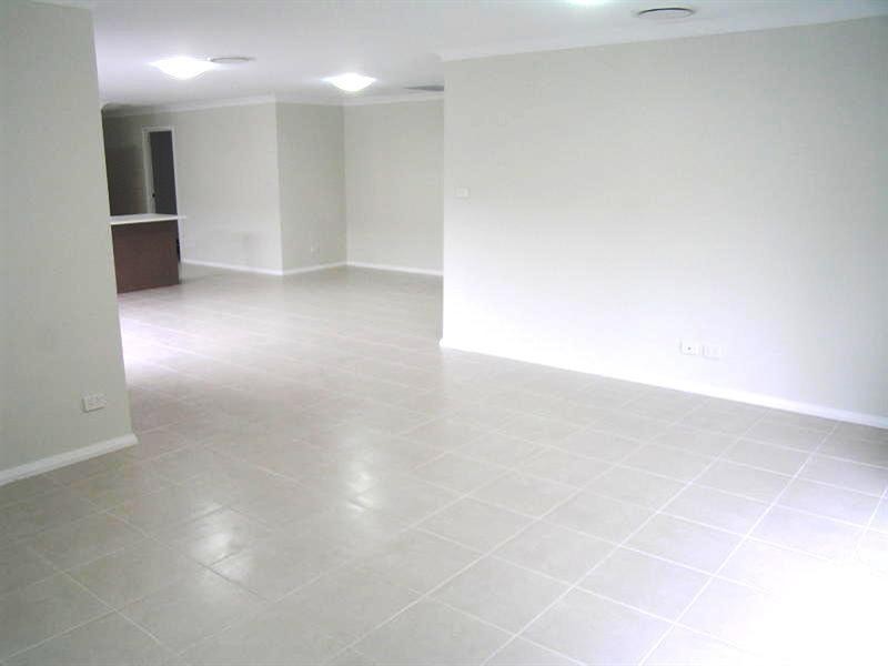 10 Nautilus Crescent, St Huberts Island NSW 2257