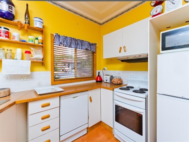 9 Kahibah Road, Umina Beach NSW 2257