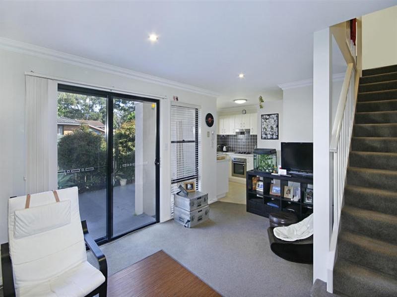 8/88-90 Dunban Road, Woy Woy NSW 2256