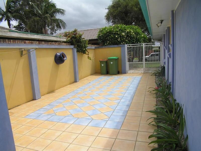 27 Nautilus Crescent, St Huberts Island NSW 2257