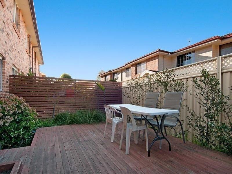 2/25 Paton Street, Woy Woy NSW 2256