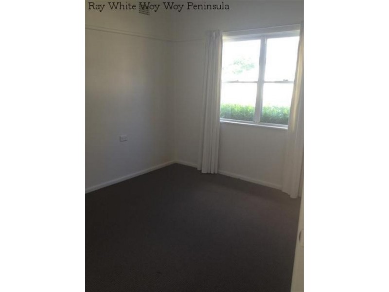 17 Rawson Road, Woy Woy NSW 2256