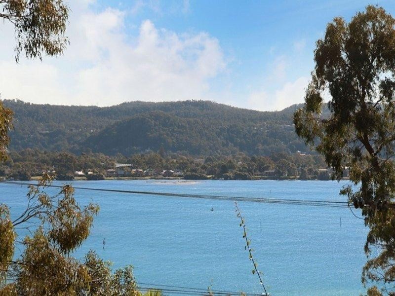 37 Daley Avenue, Daleys Point NSW 2257