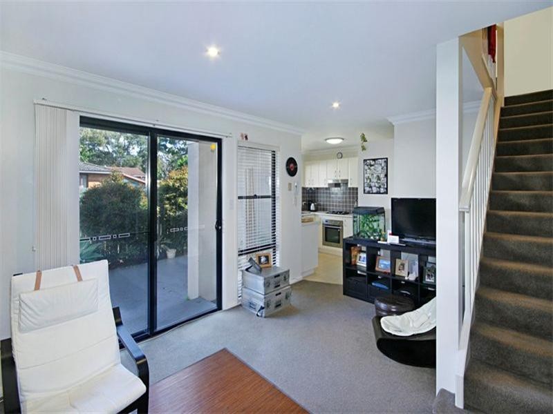 8/88 Dunban Road, Woy Woy NSW 2256