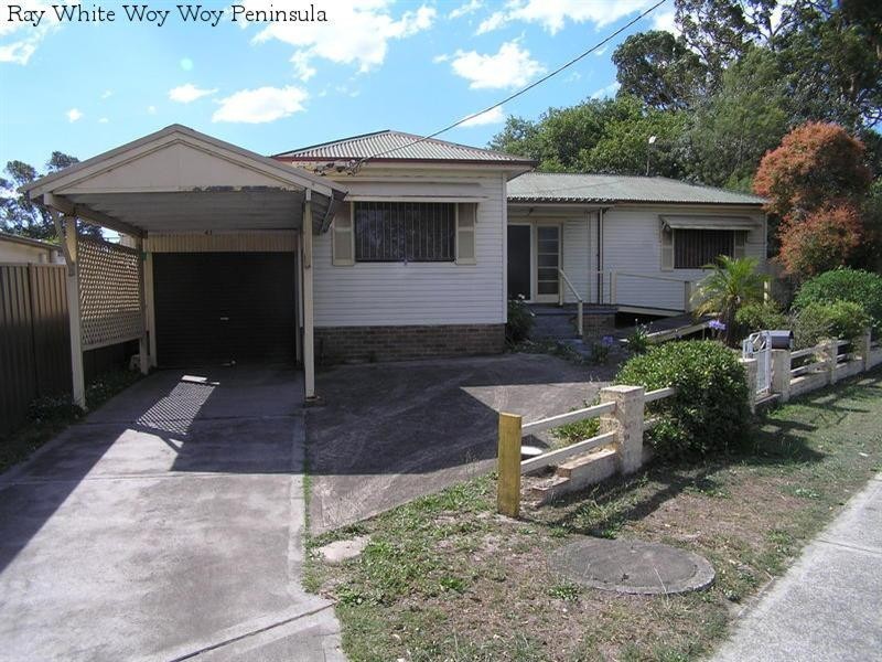 43 Ocean Beach Road, Woy Woy NSW 2256