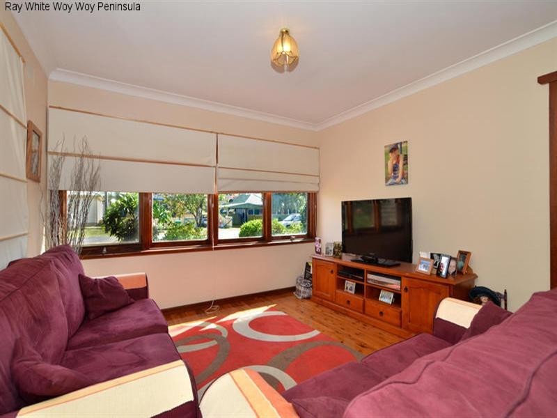 4 Gross Avenue, Umina Beach NSW 2257