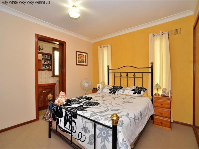 4 Gross Avenue, Umina Beach NSW 2257